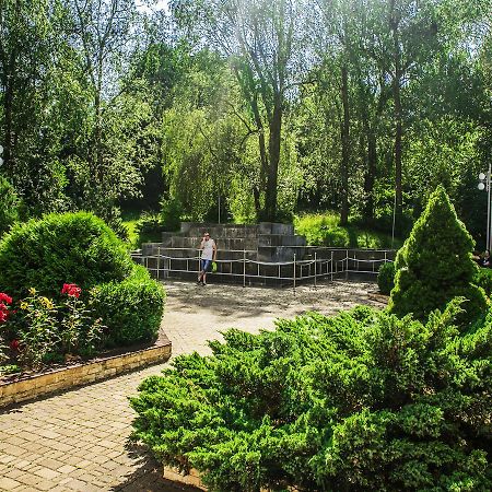 Hotel Sanatorium Elite Dnipro Truskavec' Esterno foto