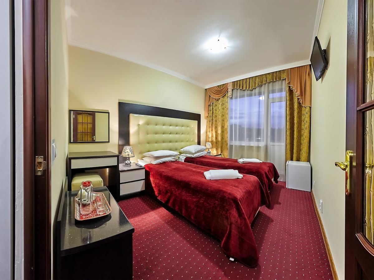 Hotel Sanatorium Elite Dnipro Truskavec' Esterno foto