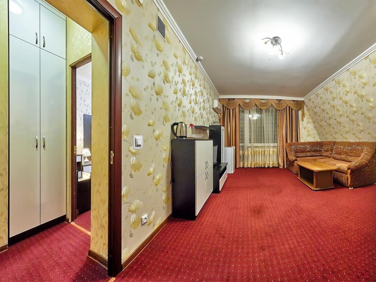 Hotel Sanatorium Elite Dnipro Truskavec' Esterno foto